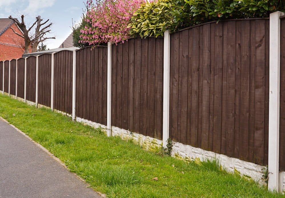 Wood fence vs composite wood fencing